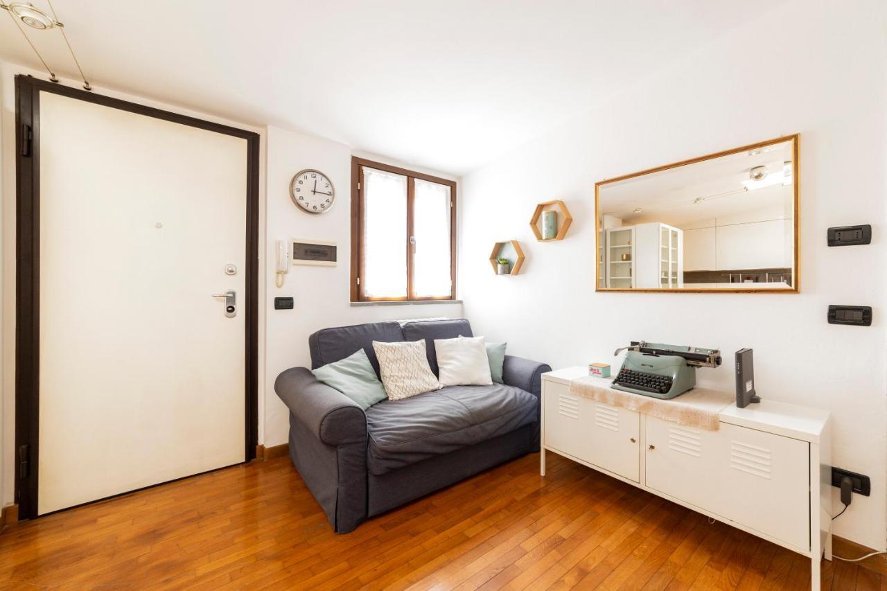 Porta Genova Balcony Apartment Milaan Buitenkant foto